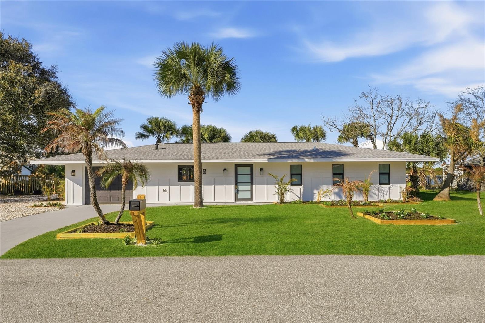 203 PARKWOOD LN, EDGEWATER, FL, 32132