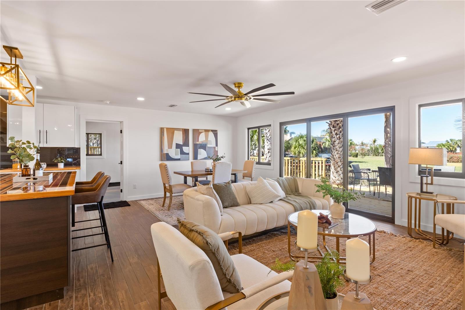 203 PARKWOOD LN, EDGEWATER, FL, 32132