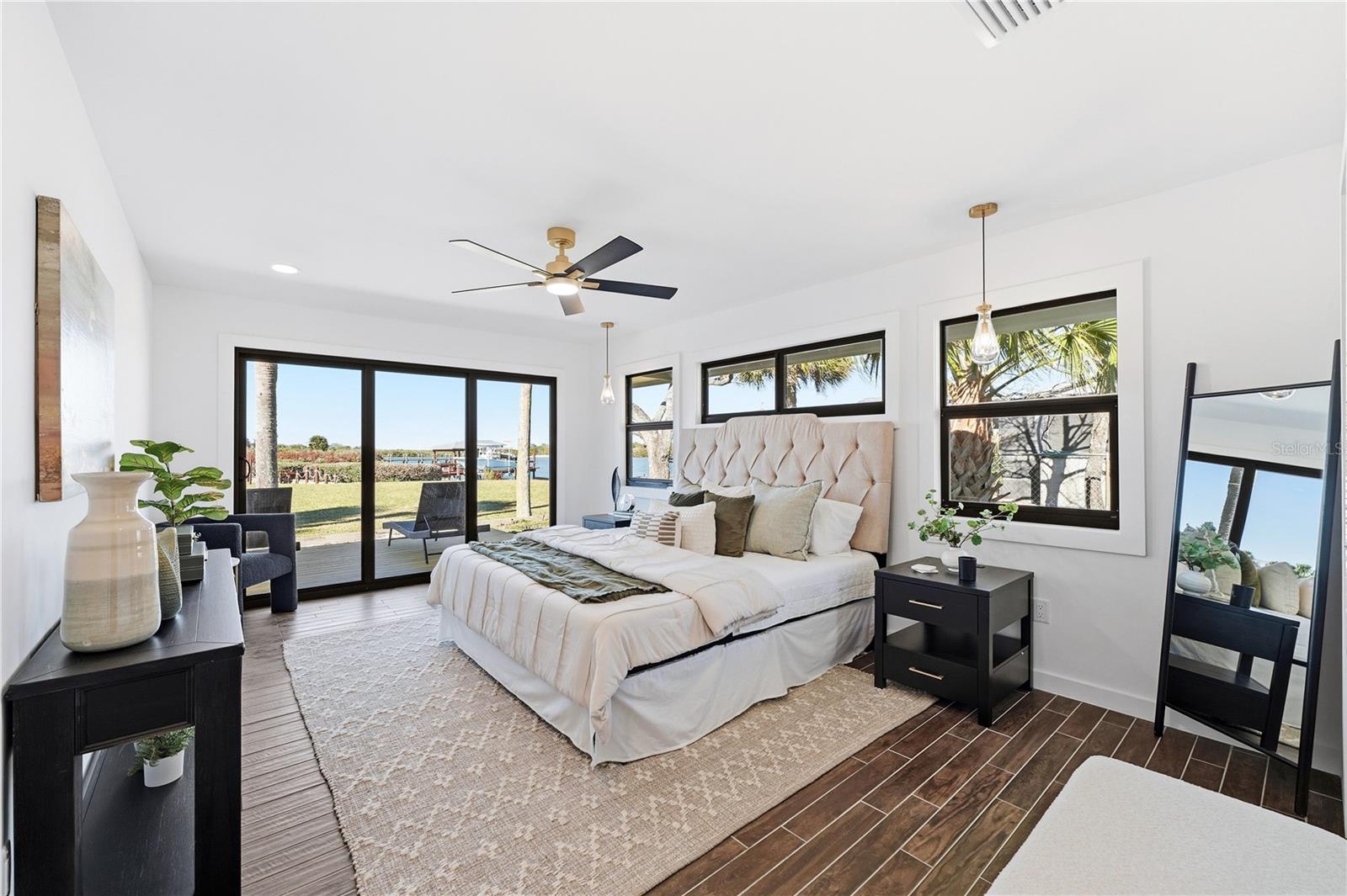 203 PARKWOOD LN, EDGEWATER, FL, 32132