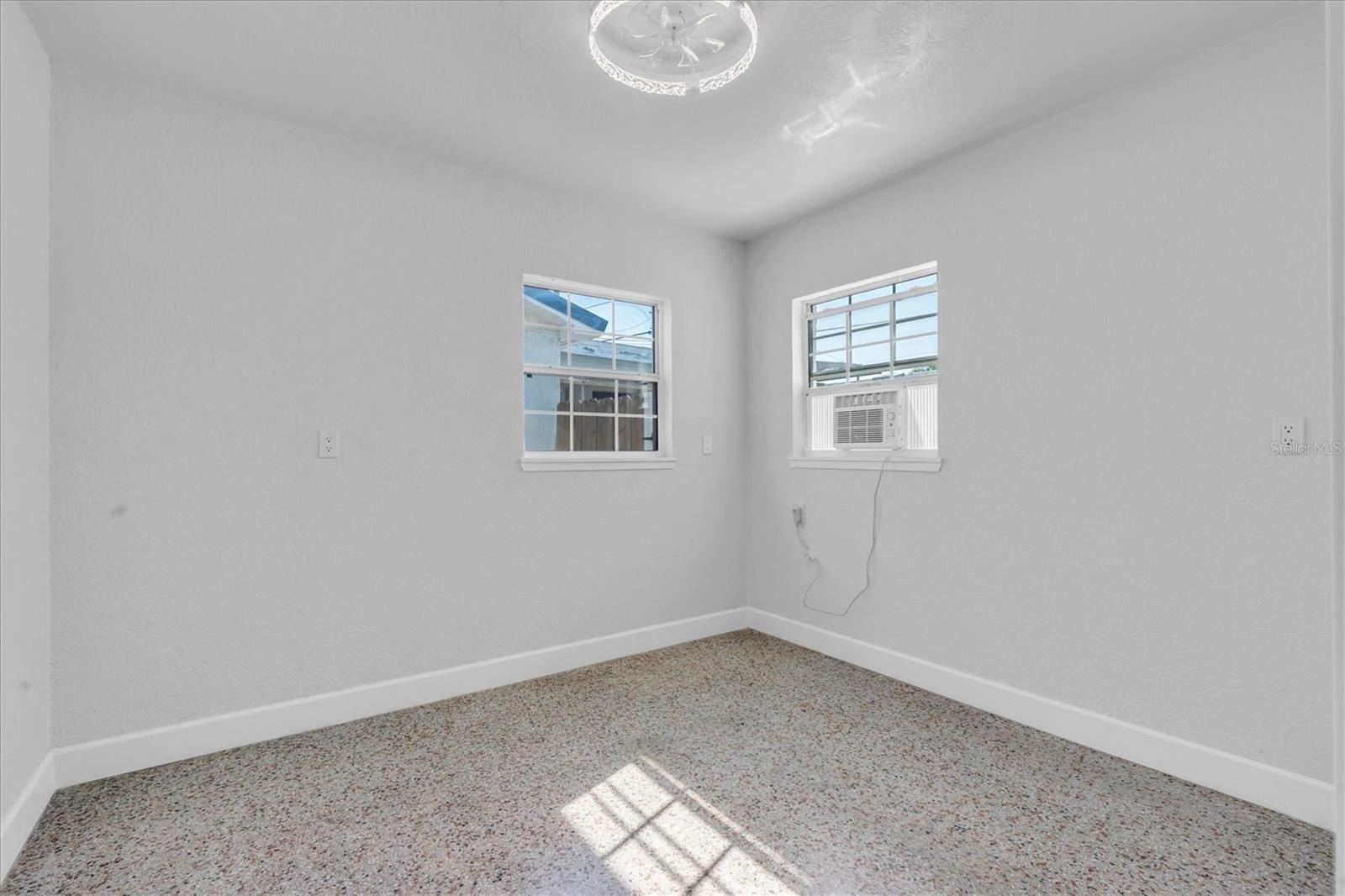 119 147TH AVE E, MADEIRA BEACH, FL, 33708