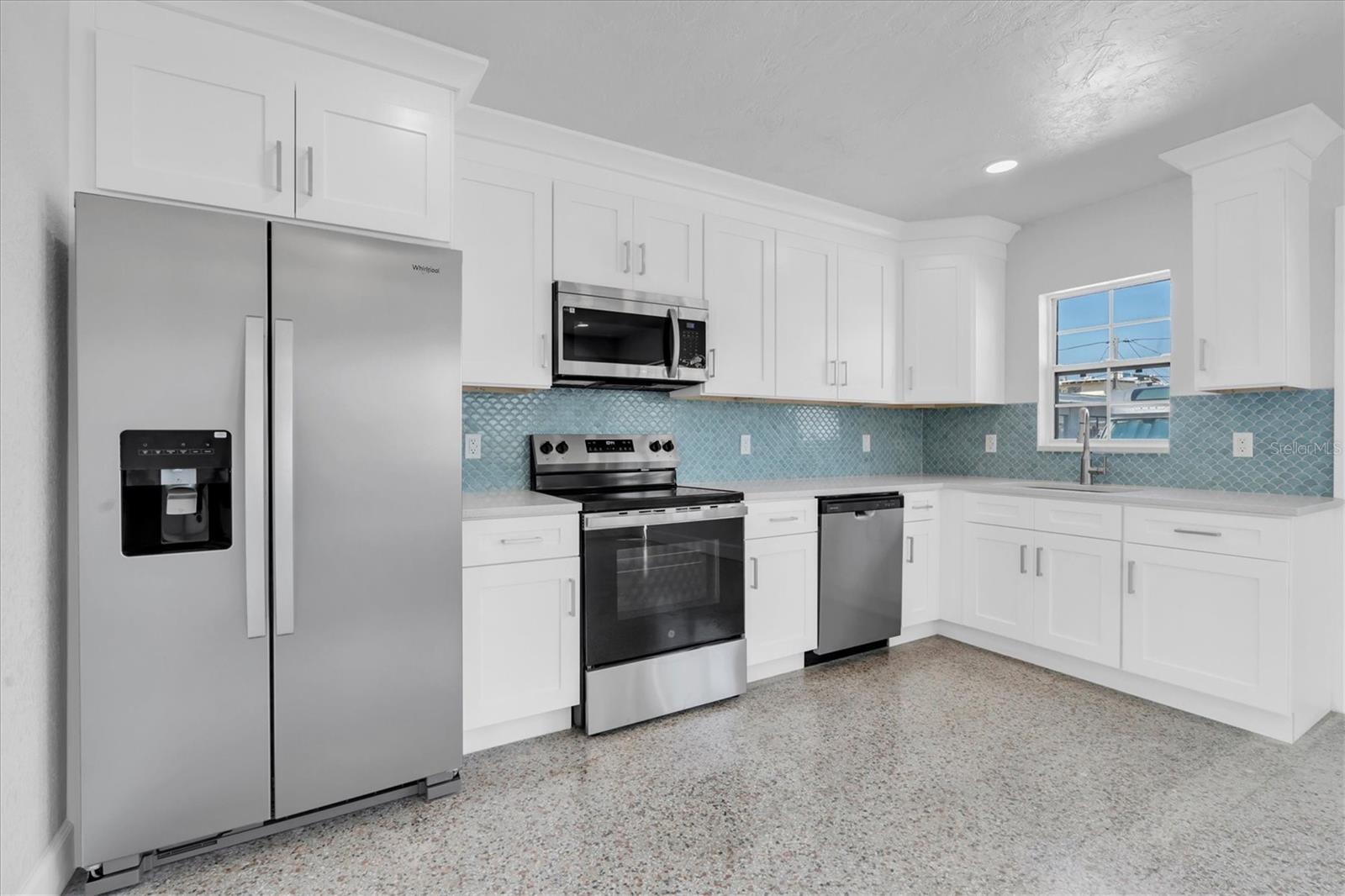 119 147TH AVE E, MADEIRA BEACH, FL, 33708