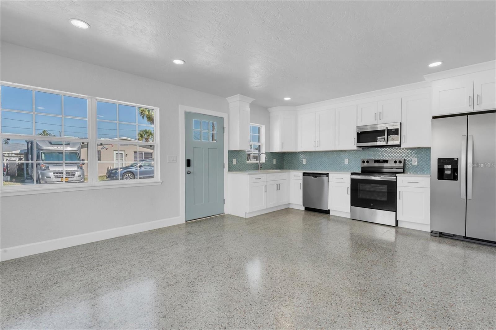 119 147TH AVE E, MADEIRA BEACH, FL, 33708
