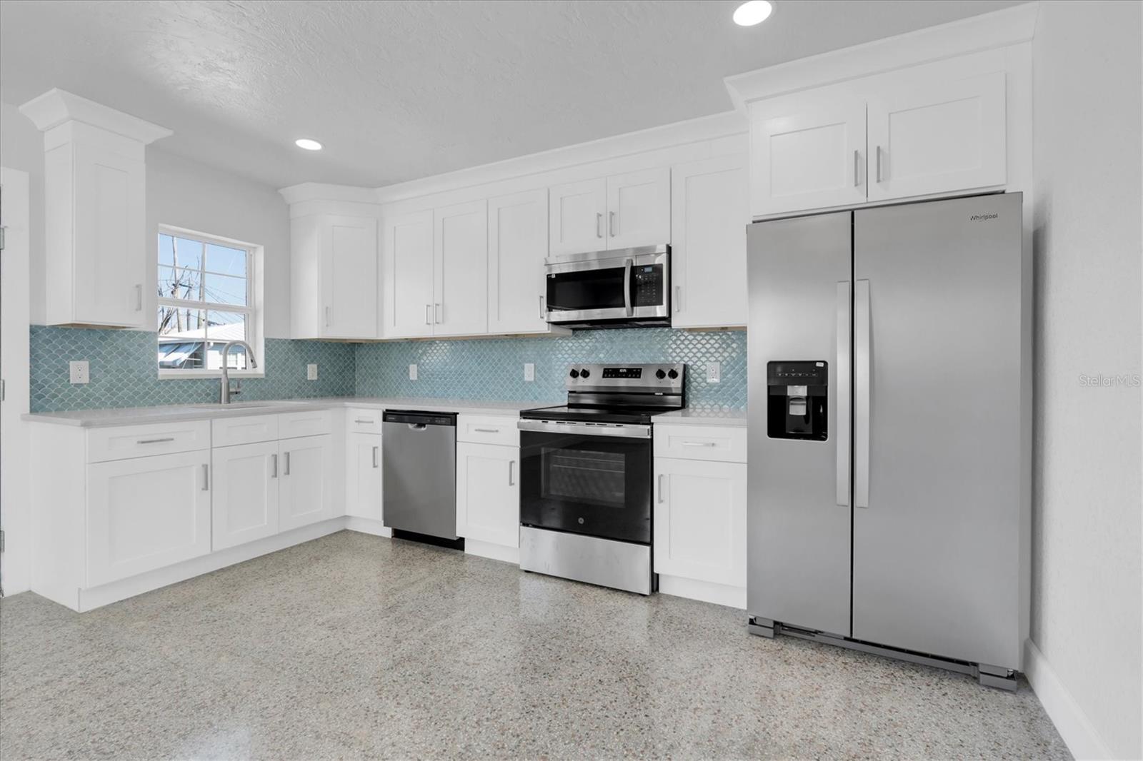 119 147TH AVE E, MADEIRA BEACH, FL, 33708