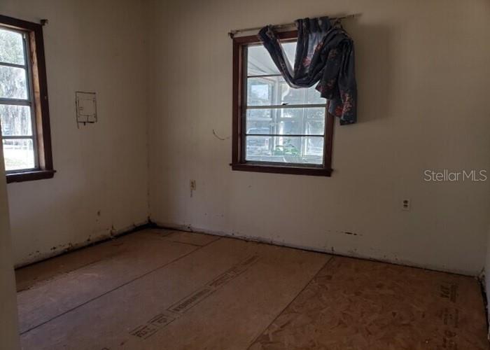 O6384813 Property Photo