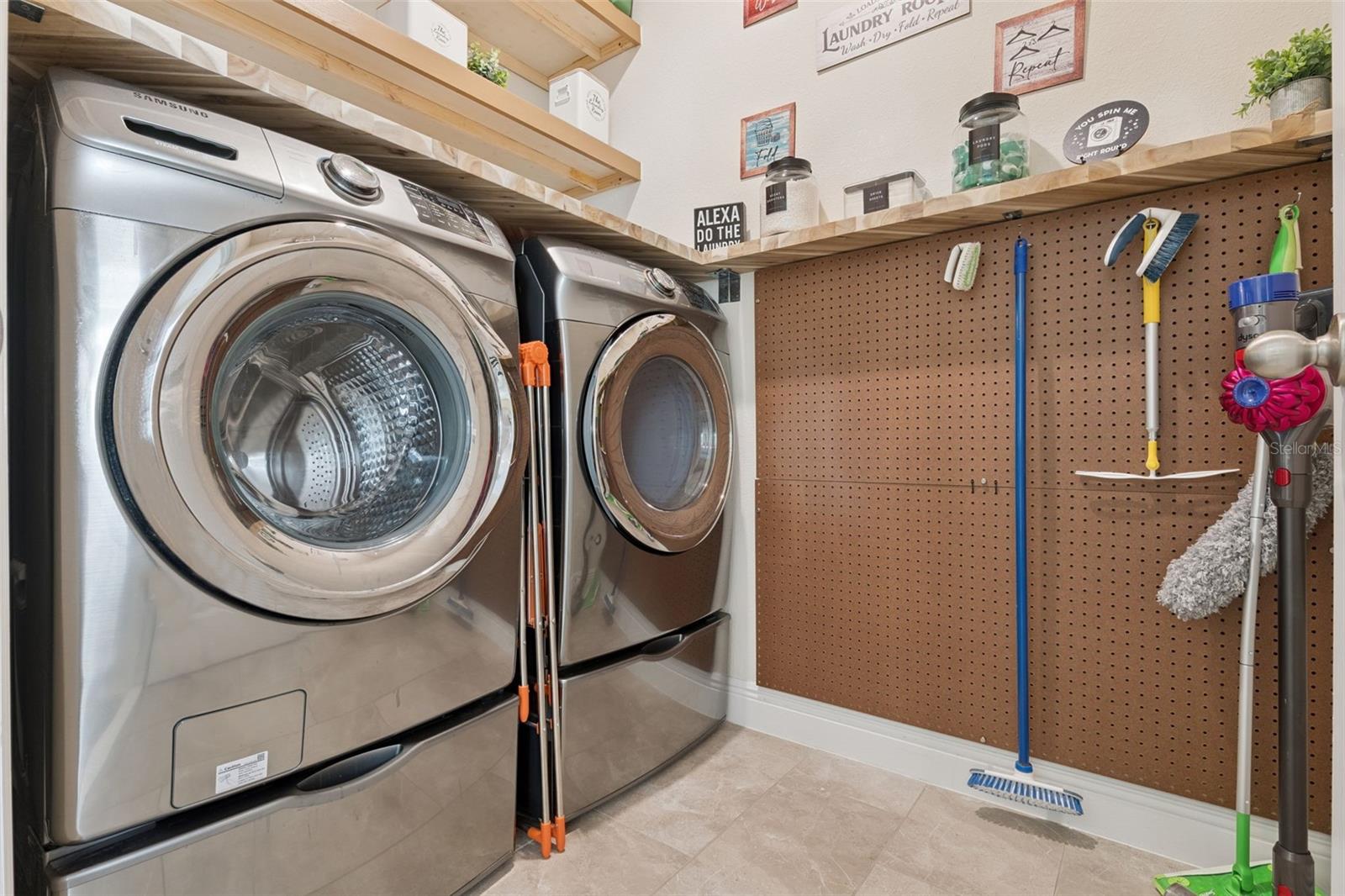 9360 MEADOW HUNT WAY, WINTER GARDEN, FL, 34787