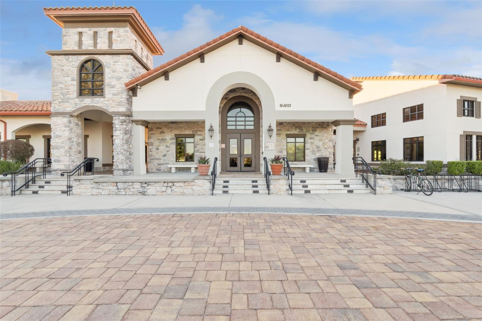 9360 MEADOW HUNT WAY, WINTER GARDEN, FL, 34787