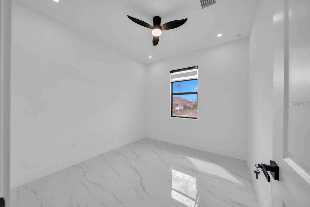 3101 SARA AVE S, LEHIGH ACRES, FL, 33976