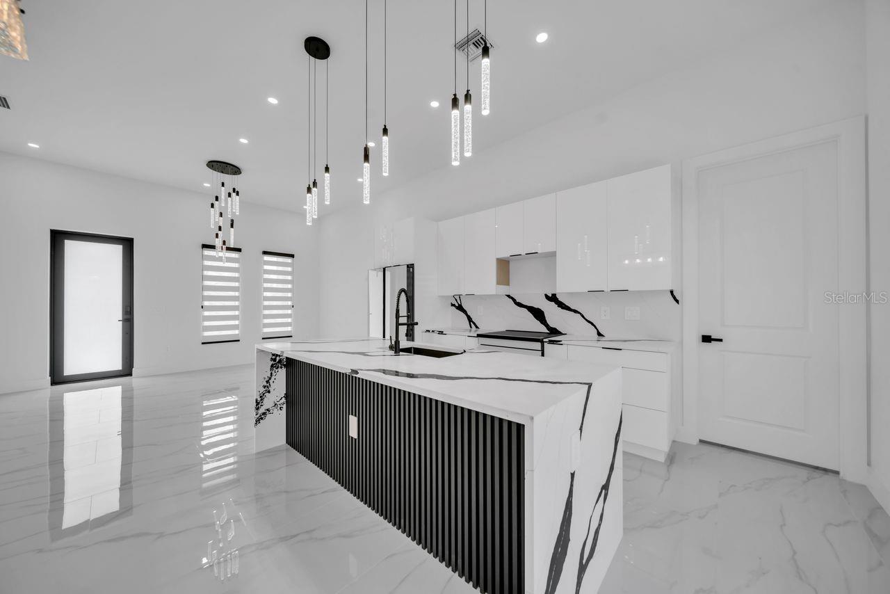 3101 SARA AVE S, LEHIGH ACRES, FL, 33976