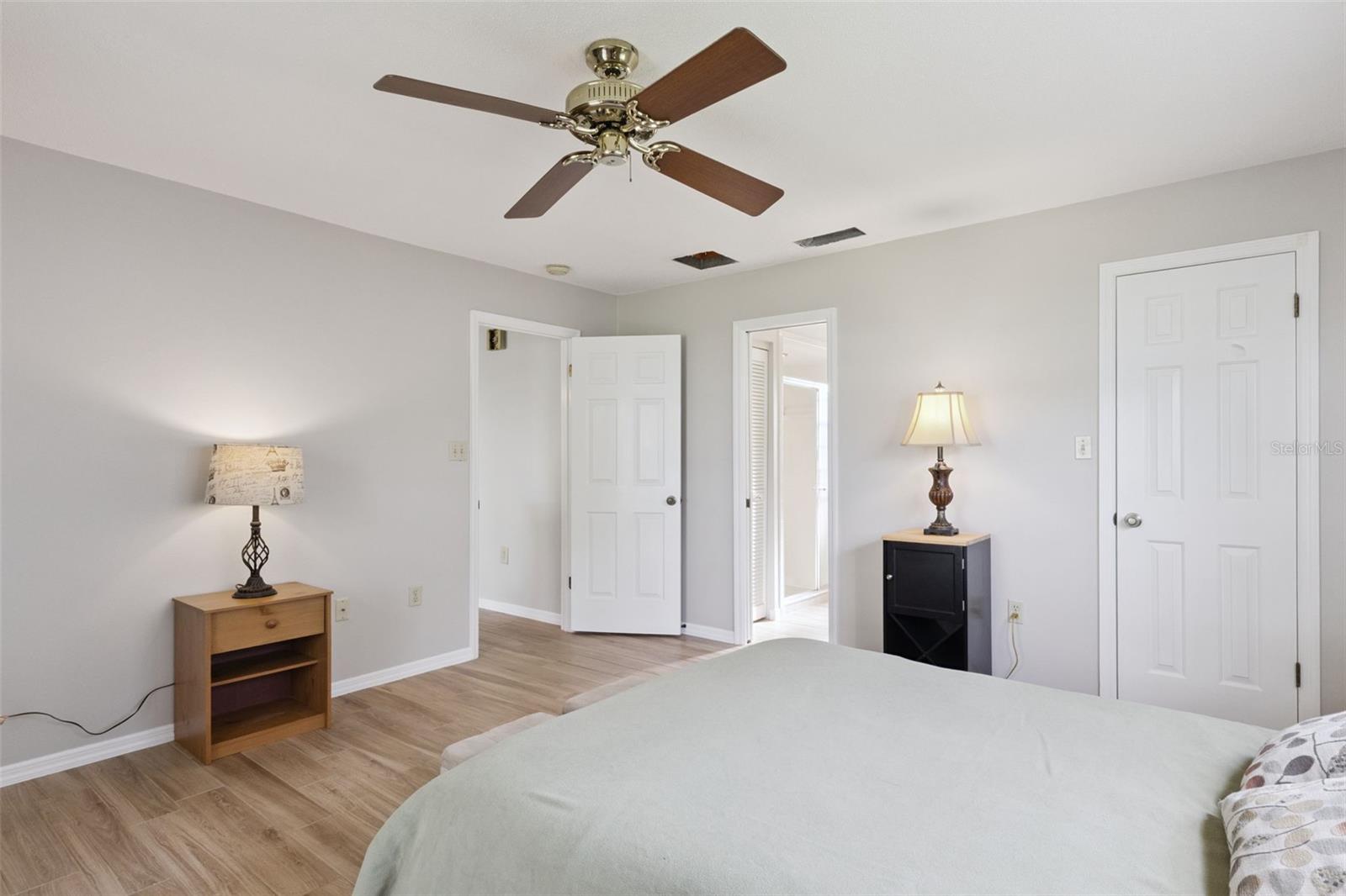 709 LAKESHORE DR, EUSTIS, FL, 32726