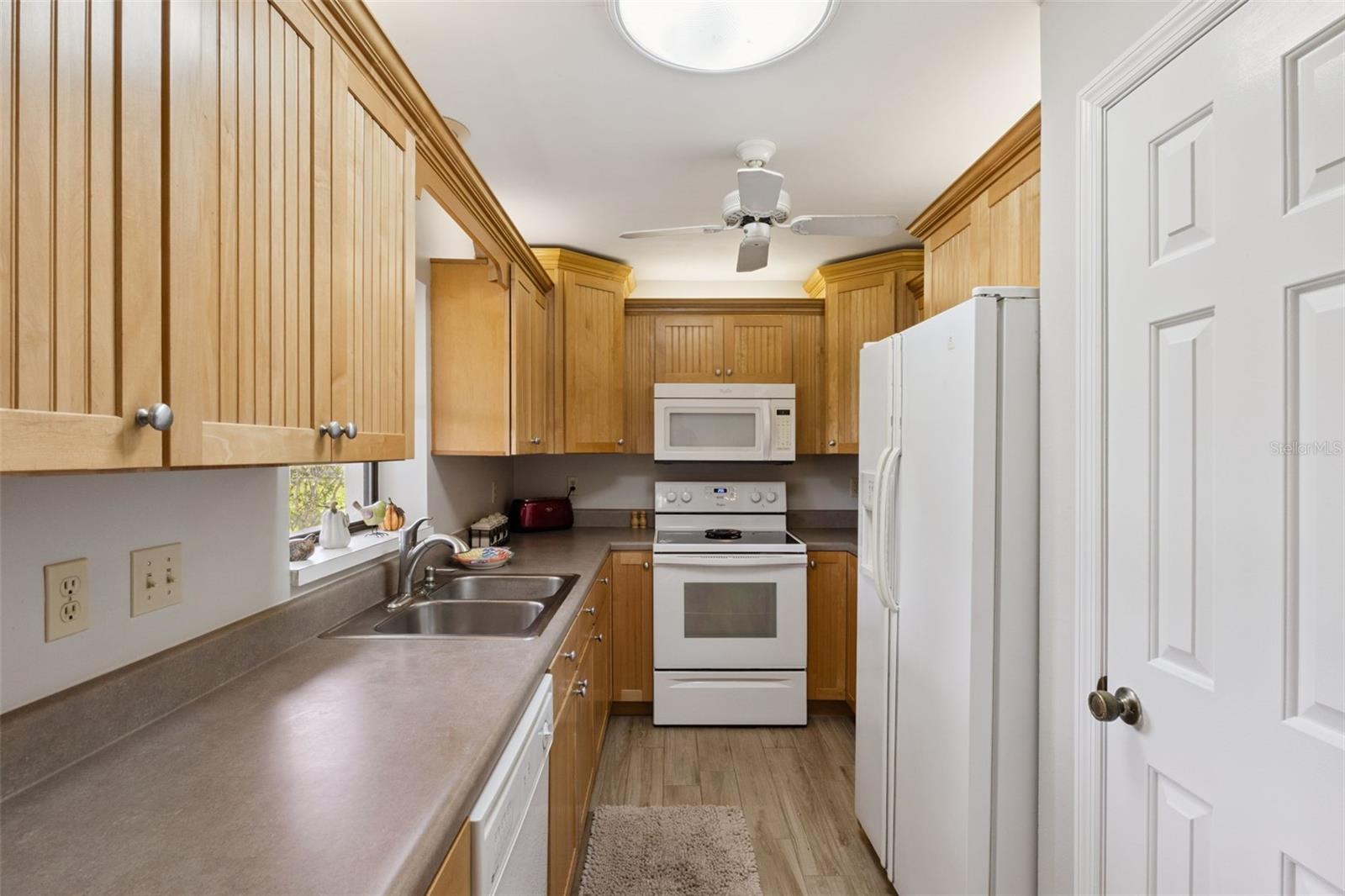709 LAKESHORE DR, EUSTIS, FL, 32726
