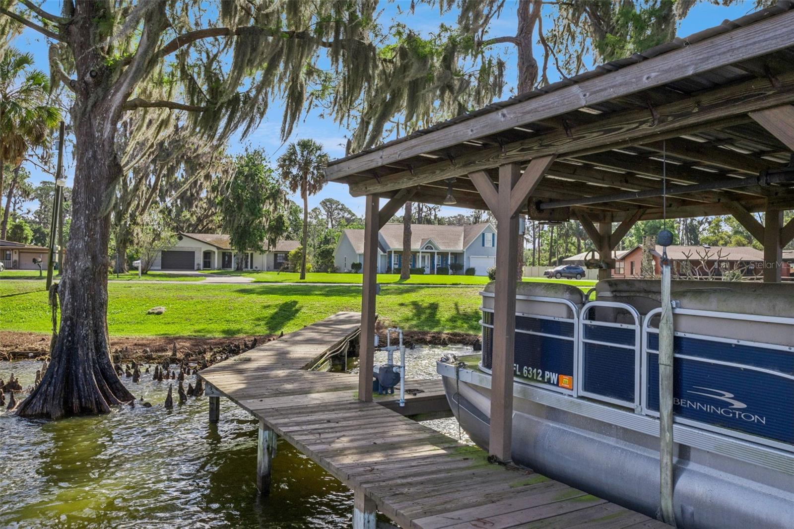 709 LAKESHORE DR, EUSTIS, FL, 32726