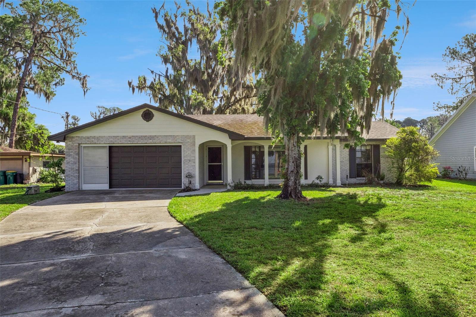 709 LAKESHORE DR, EUSTIS, FL, 32726