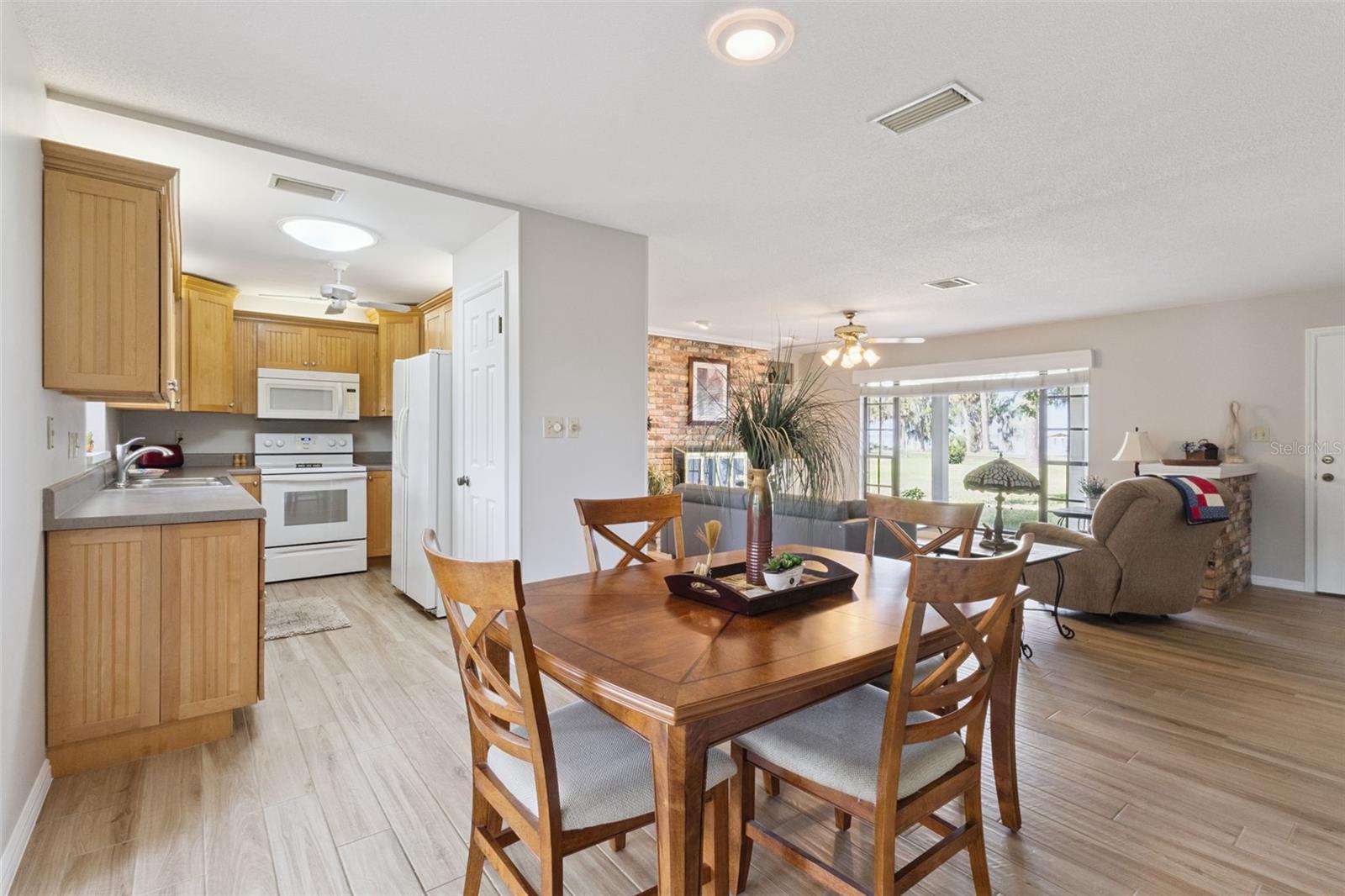 709 LAKESHORE DR, EUSTIS, FL, 32726