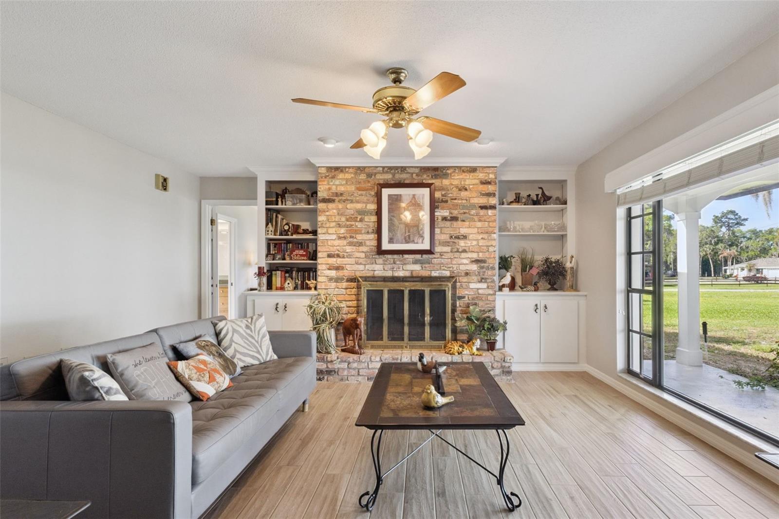 709 LAKESHORE DR, EUSTIS, FL, 32726