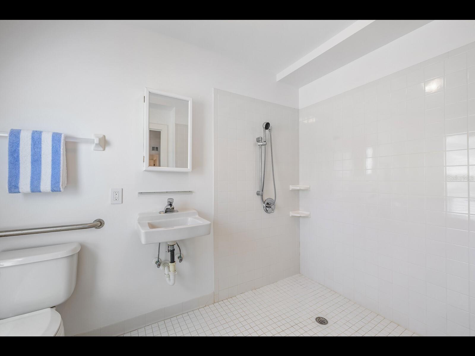 D6146286 Property Photo