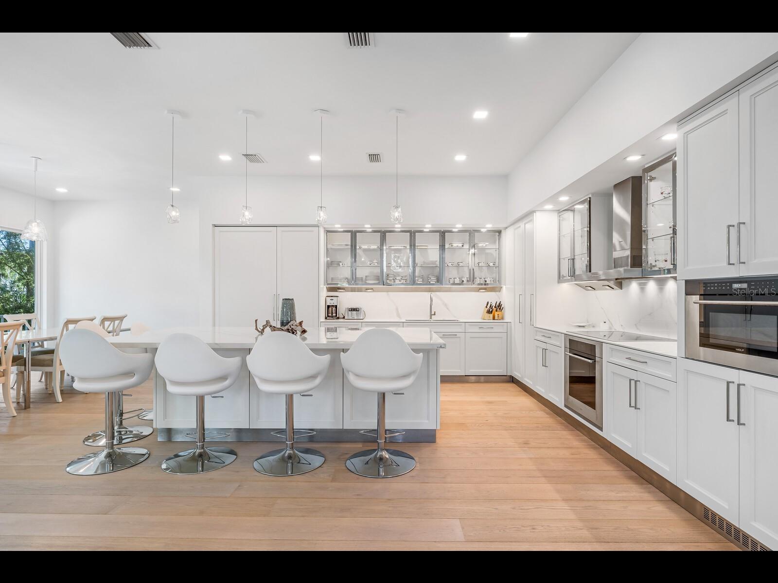 D6146286 Property Photo