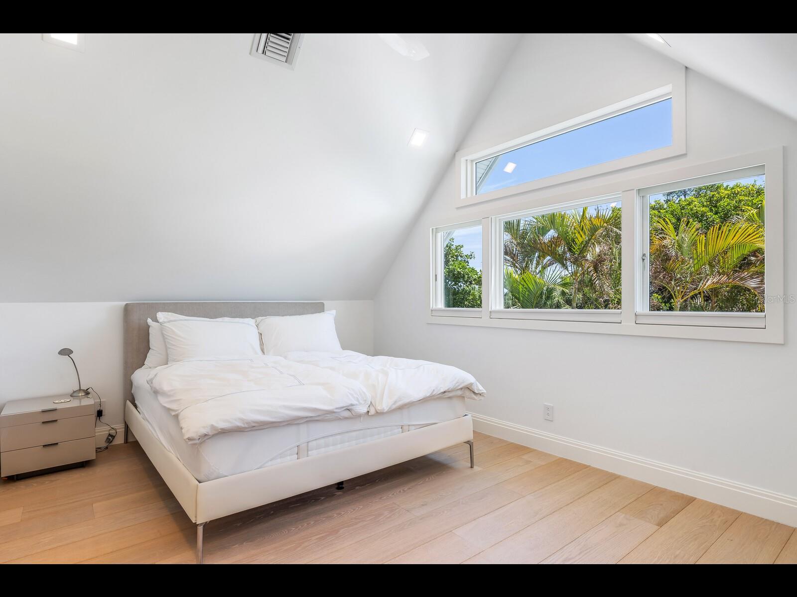 D6146286 Property Photo