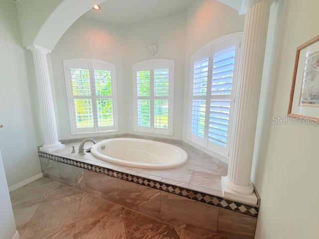 16214 MULHOLLAND RD, PARRISH, FL, 34219