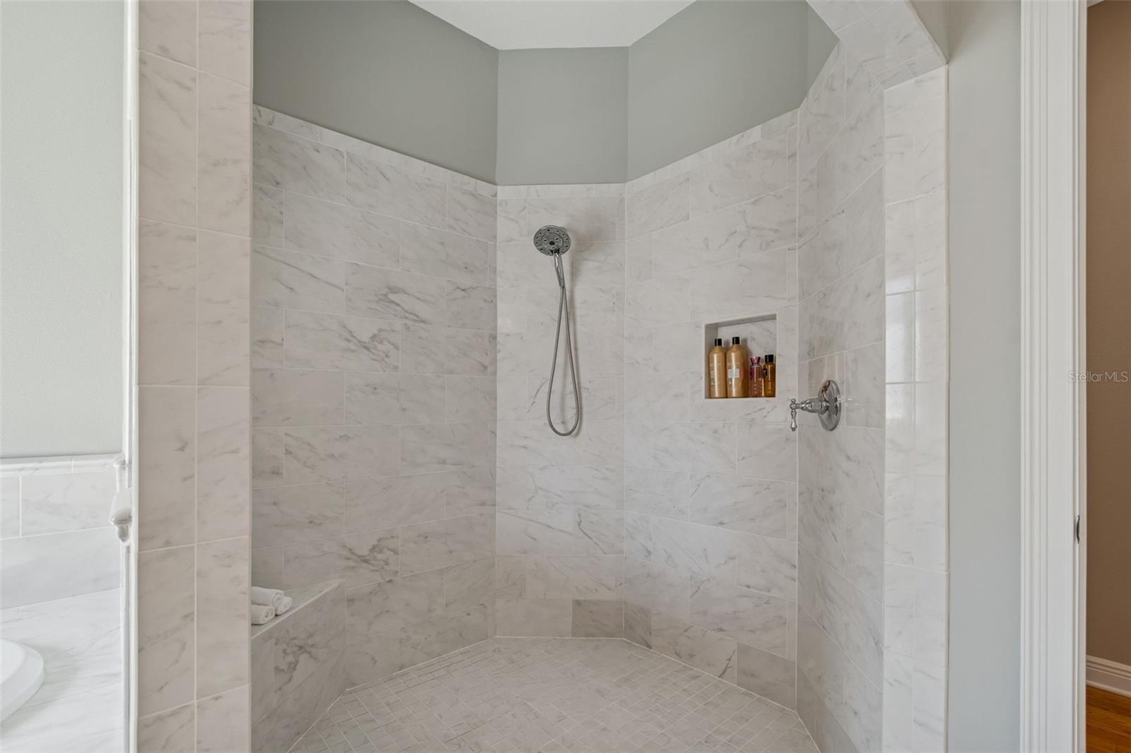 610 SAXONY BLVD, ST PETERSBURG, FL, 33716