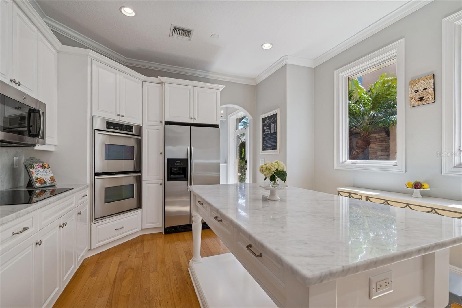 610 SAXONY BLVD, ST PETERSBURG, FL, 33716