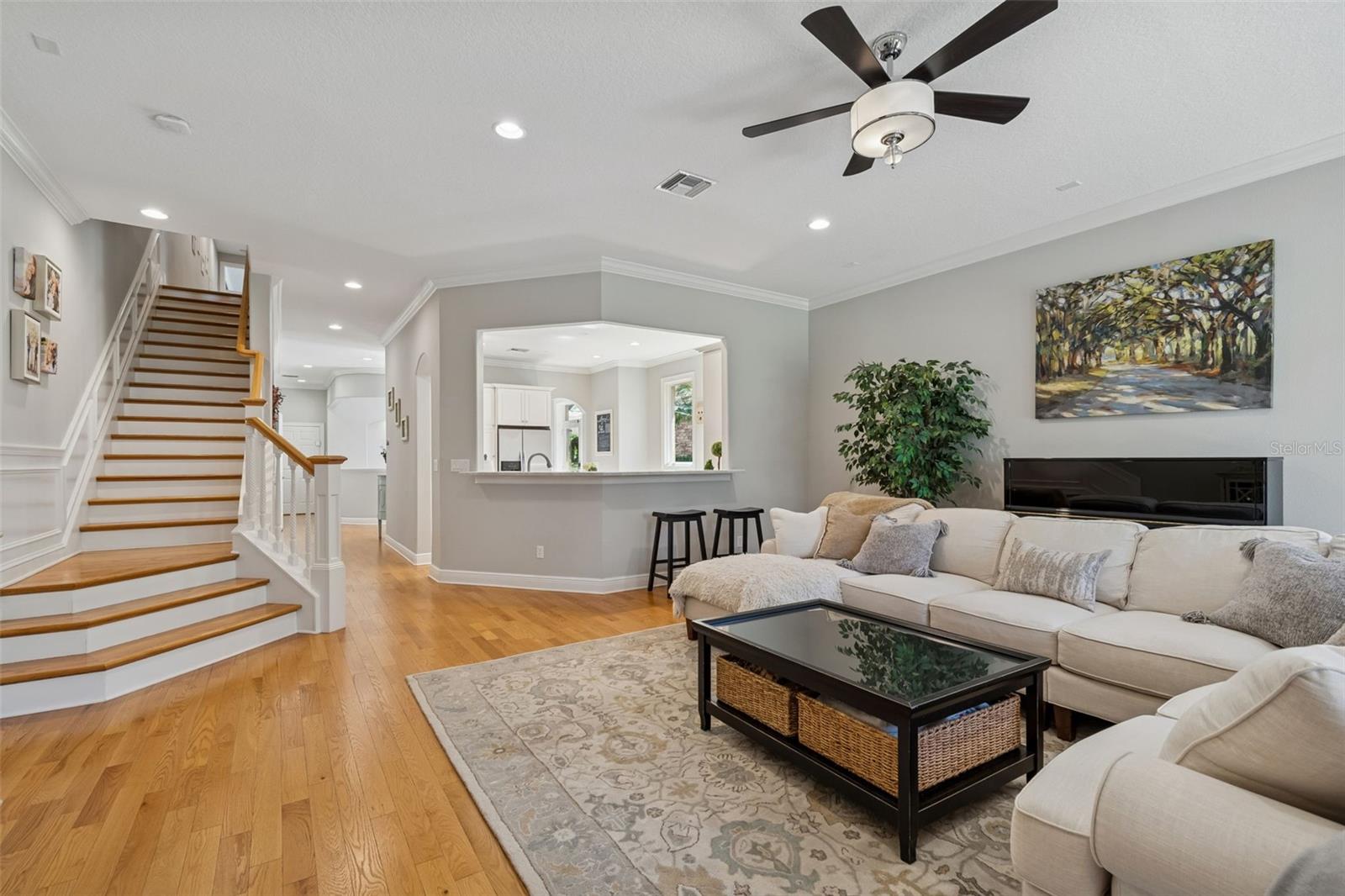 610 SAXONY BLVD, ST PETERSBURG, FL, 33716