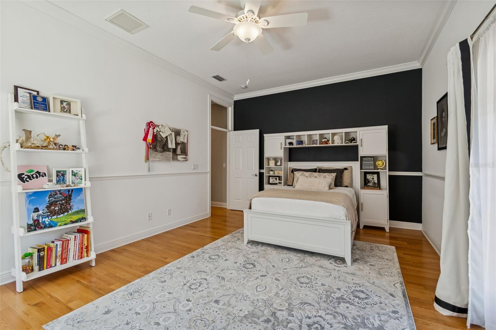 610 SAXONY BLVD, ST PETERSBURG, FL, 33716