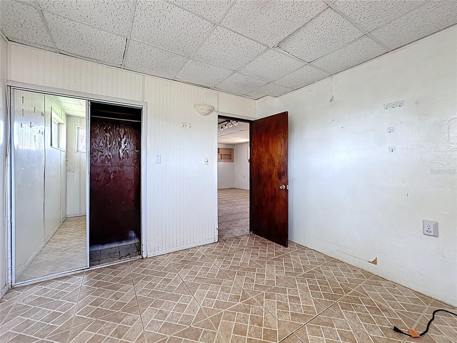 10440 FLOWERS AVE, ORLANDO, FL, 32825