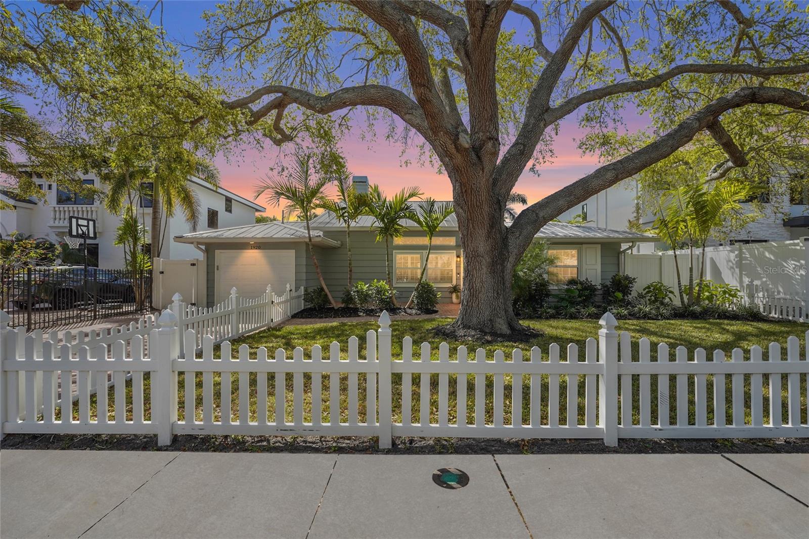 1920 WISTERIA ST, SARASOTA, FL, 34239