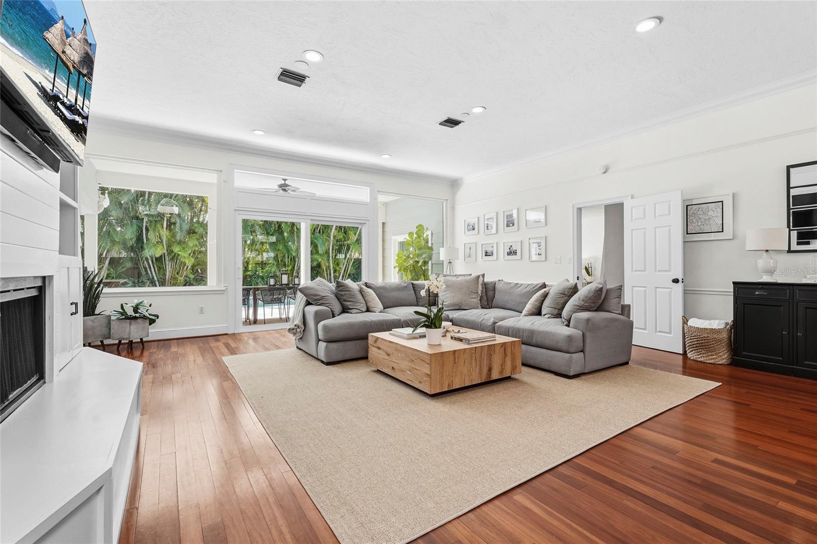 1920 WISTERIA ST, SARASOTA, FL, 34239