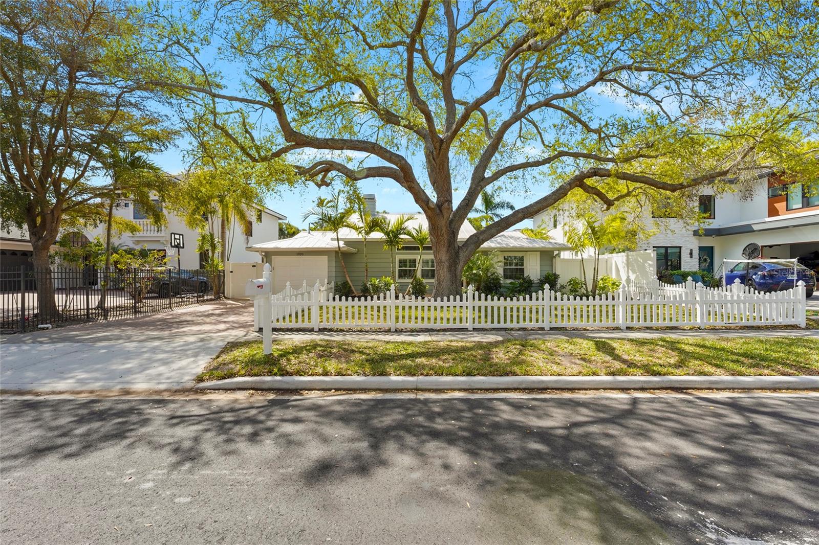 1920 WISTERIA ST, SARASOTA, FL, 34239