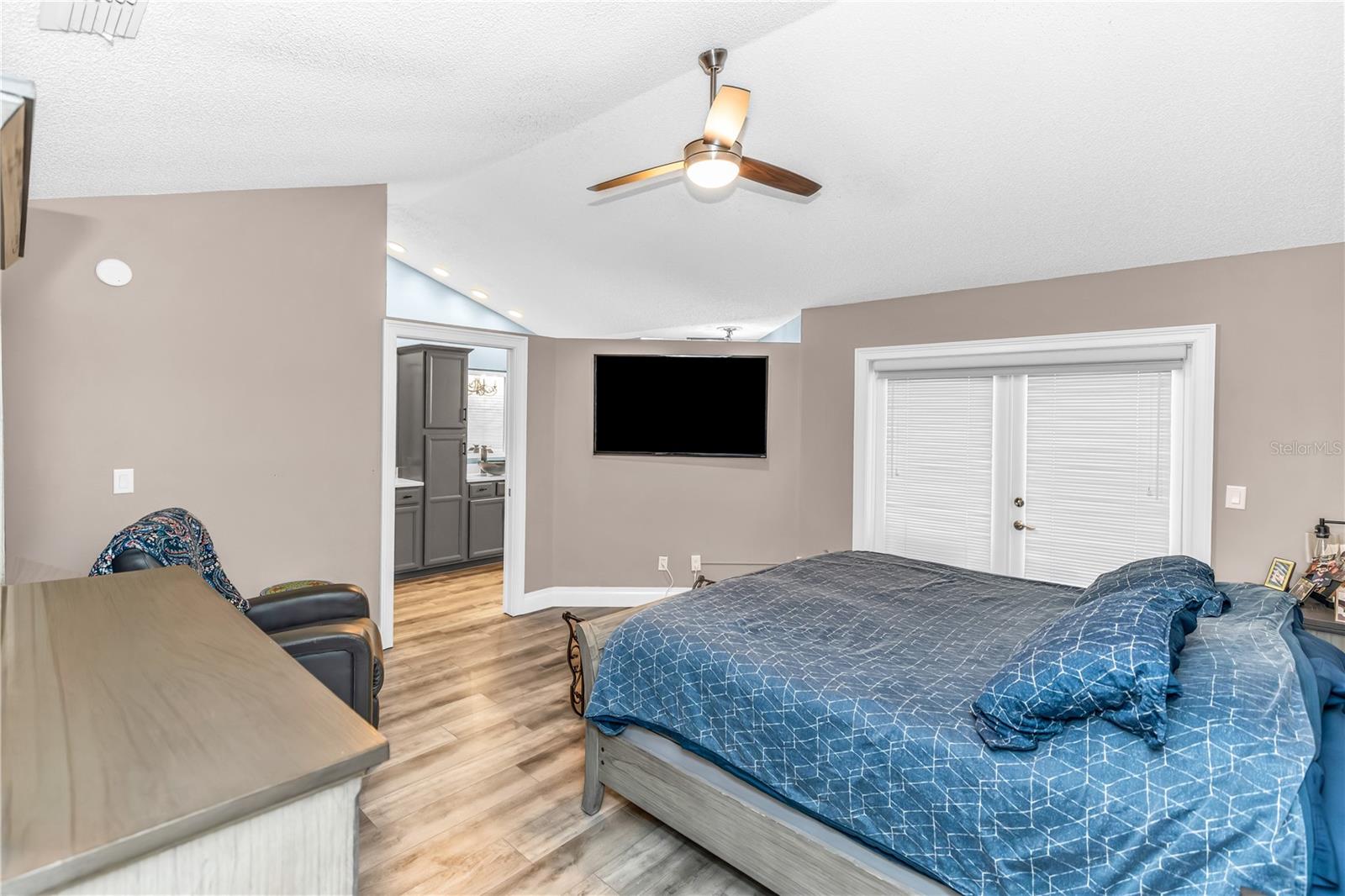 404 GLEN ABBEY LN, DEBARY, FL, 32713