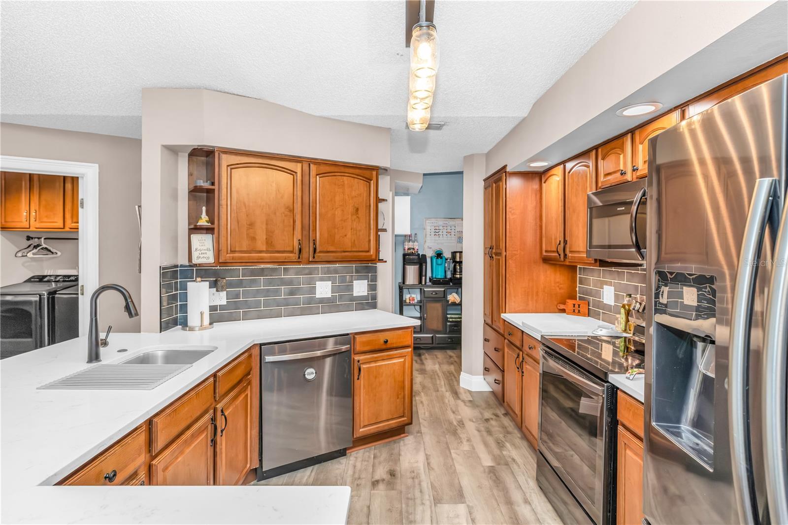 404 GLEN ABBEY LN, DEBARY, FL, 32713