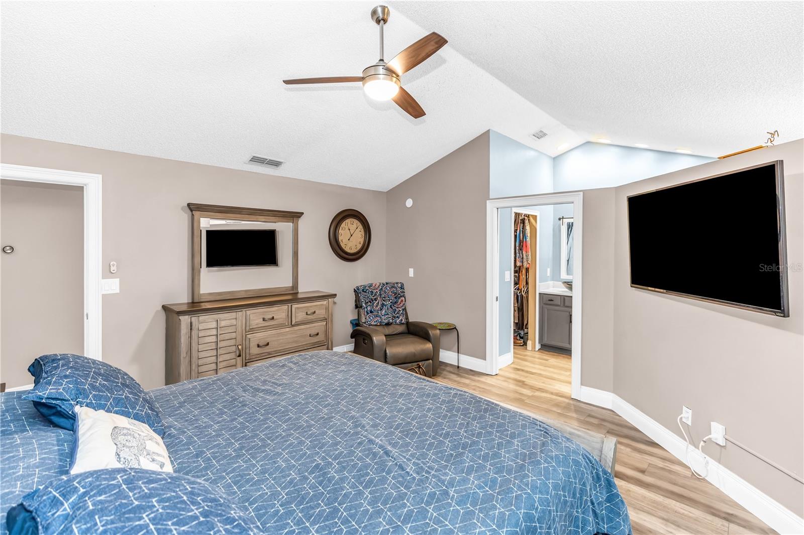 404 GLEN ABBEY LN, DEBARY, FL, 32713