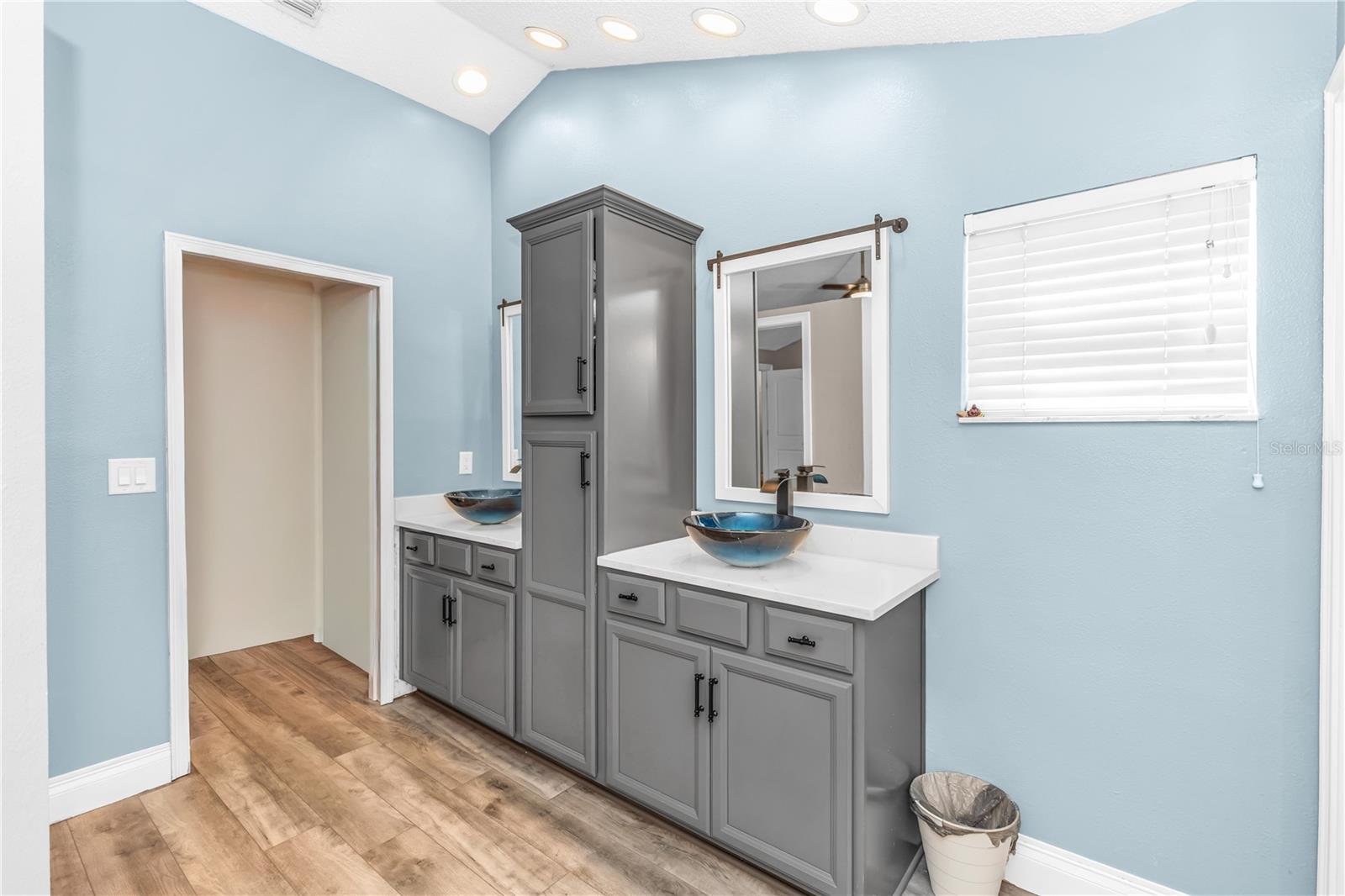 404 GLEN ABBEY LN, DEBARY, FL, 32713