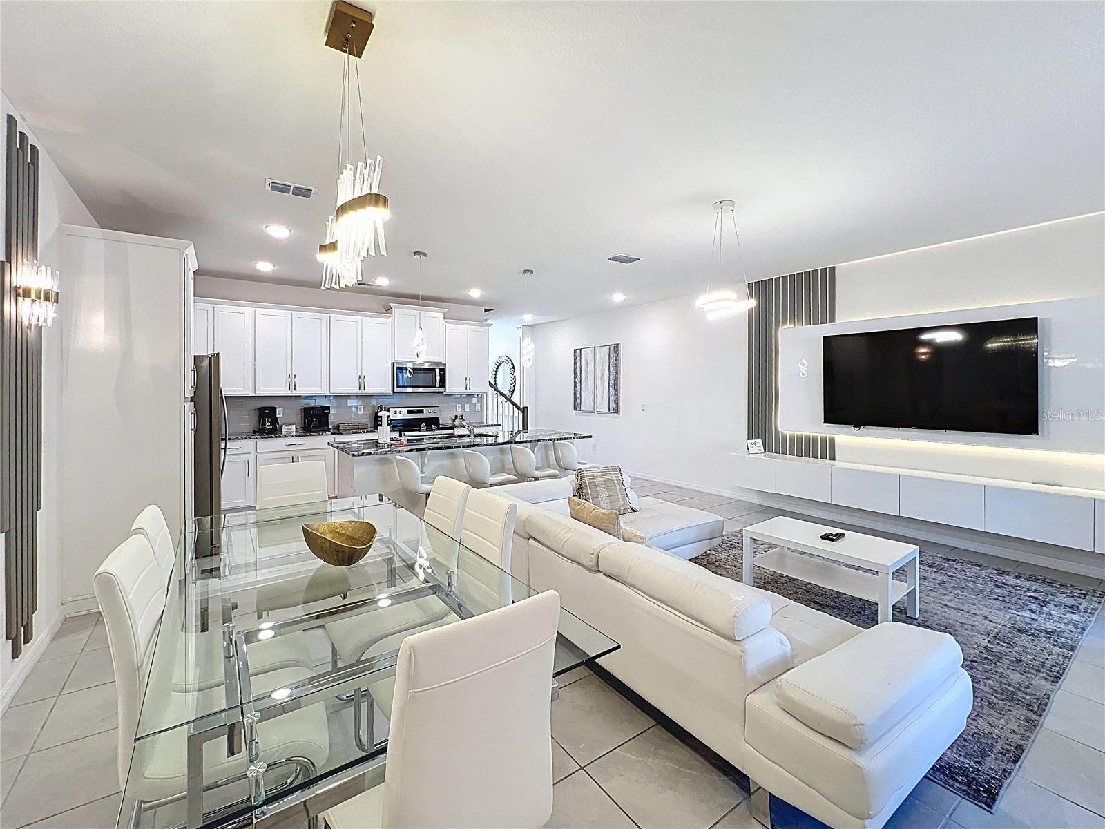 1800 TROPICAL PALMS CIR, KISSIMMEE, FL, 34747