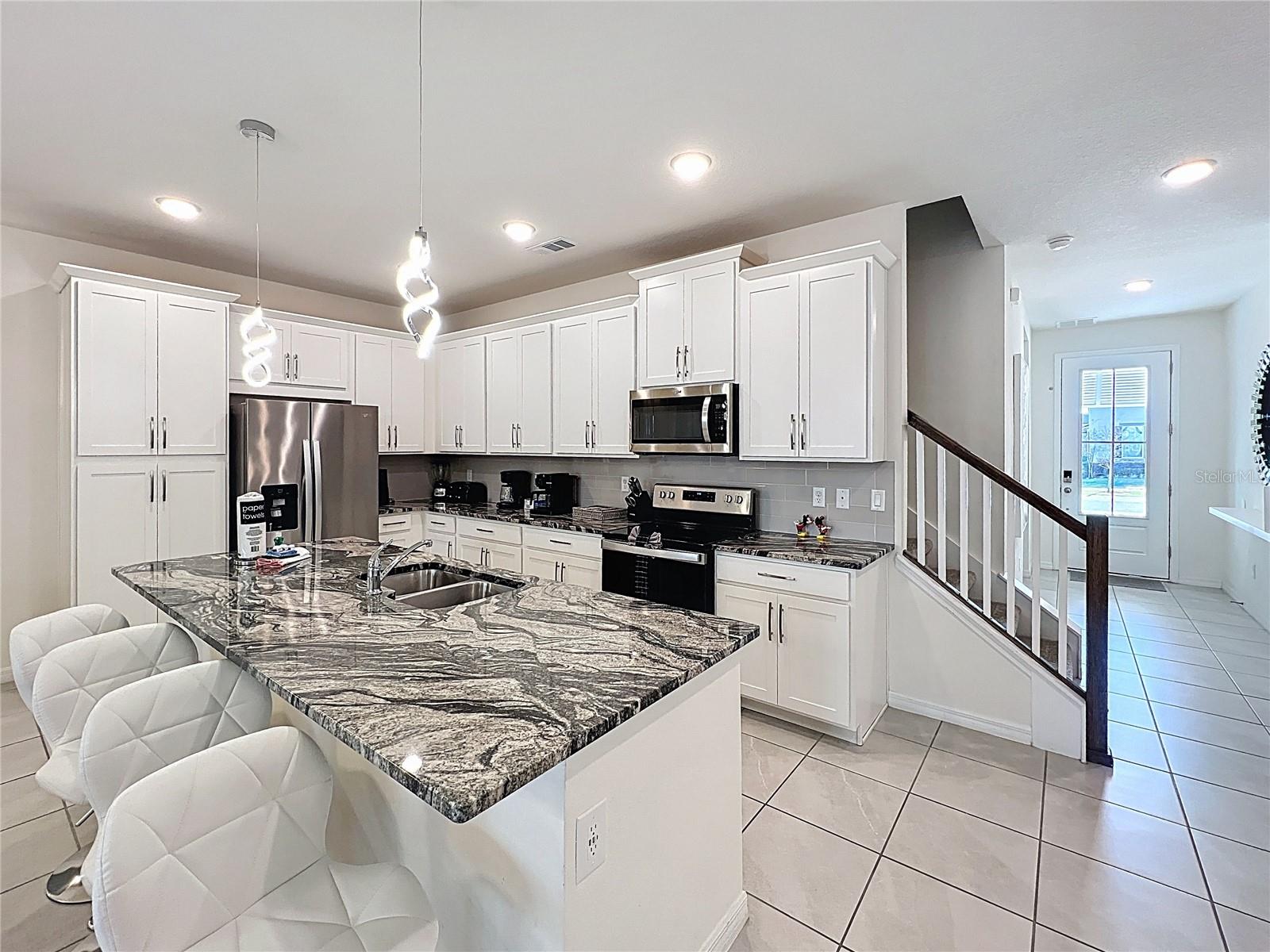 1800 TROPICAL PALMS CIR, KISSIMMEE, FL, 34747