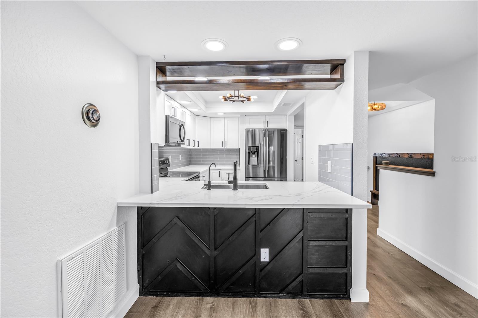 9613 TARA CAY CT, SEMINOLE, FL, 33776