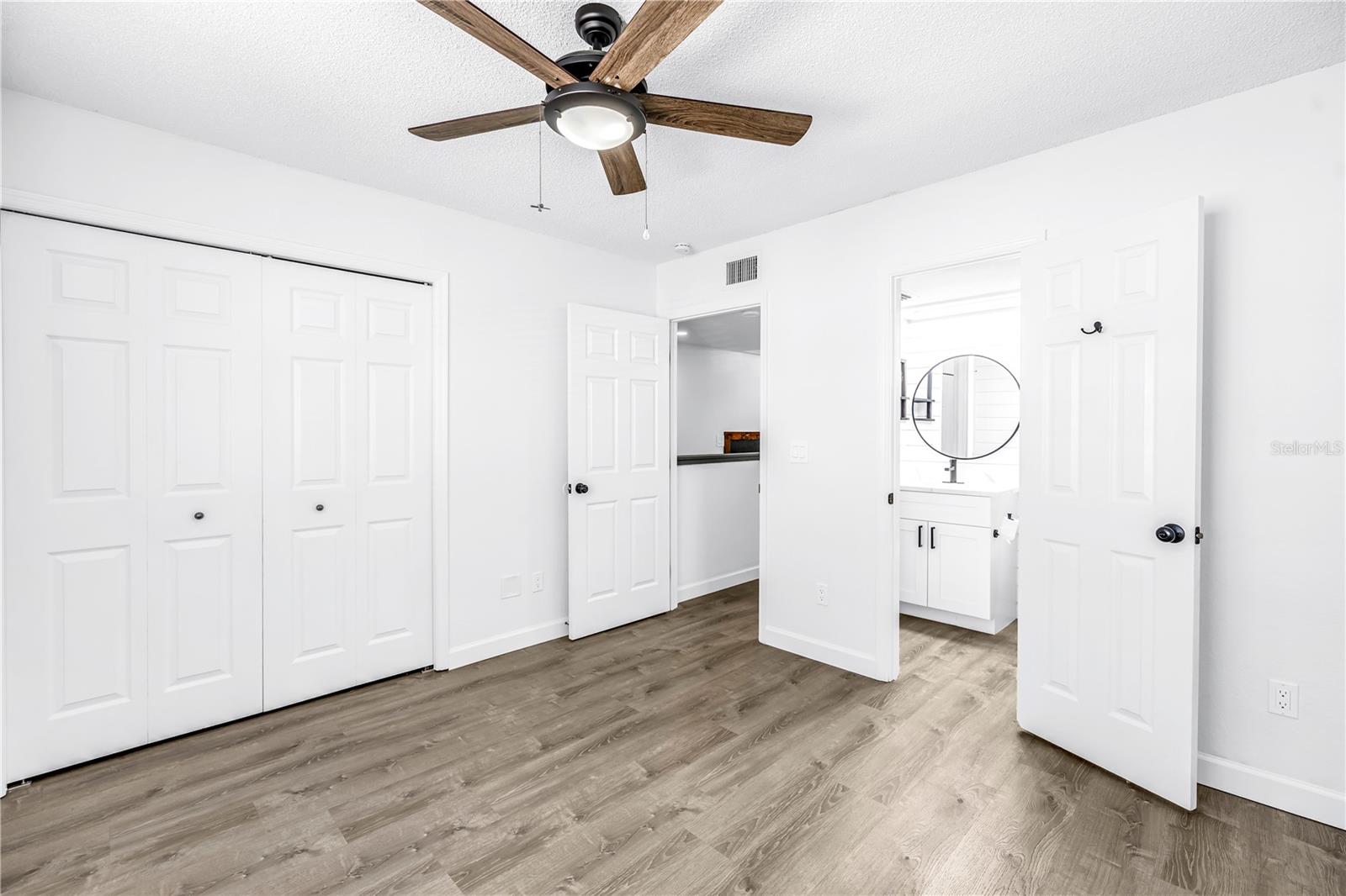 9613 TARA CAY CT, SEMINOLE, FL, 33776