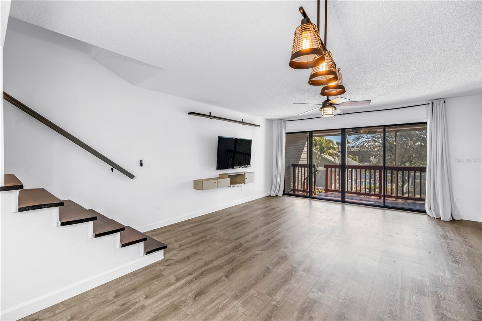 9613 TARA CAY CT, SEMINOLE, FL, 33776