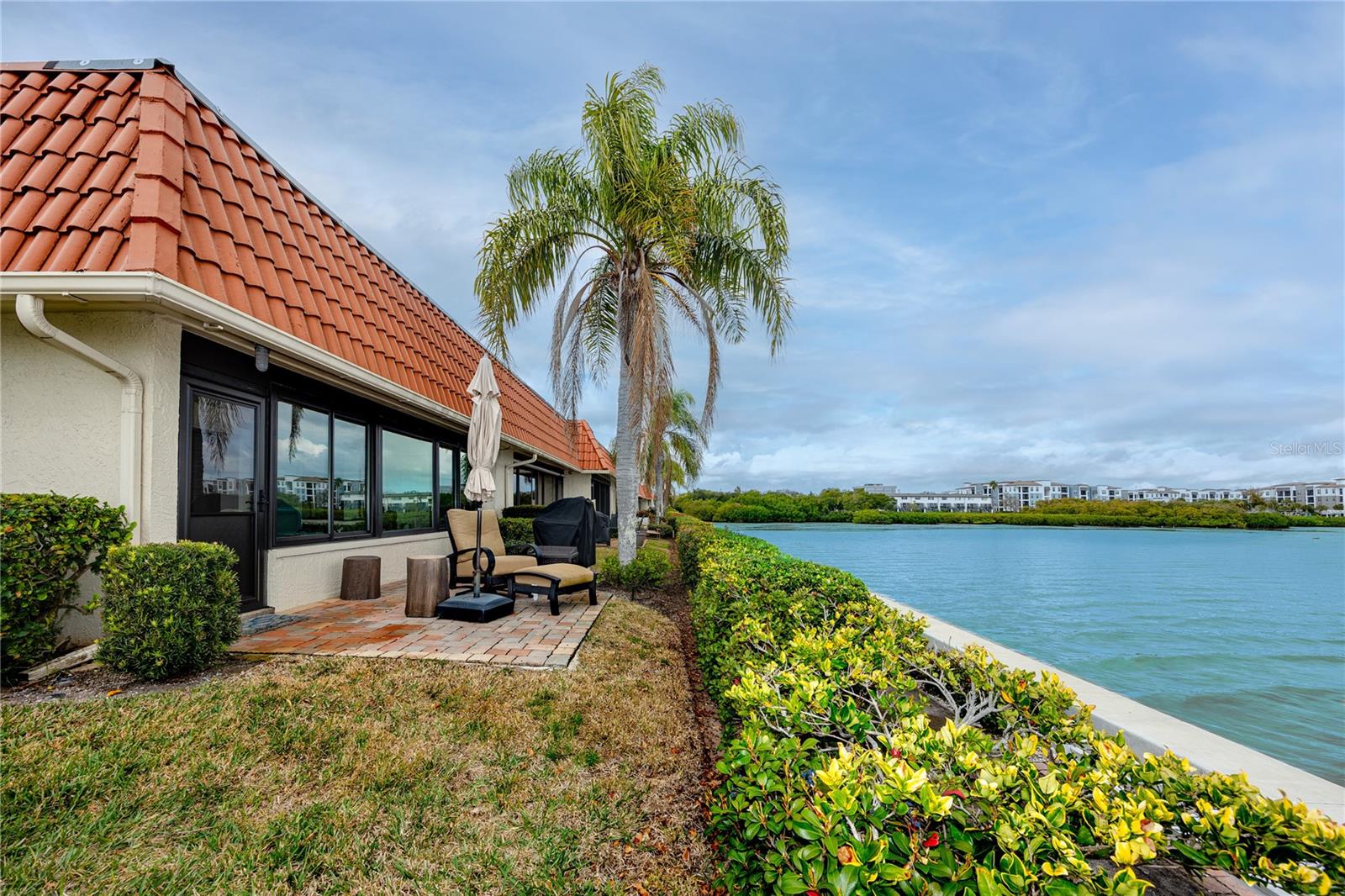 Back of unit leads to walk path