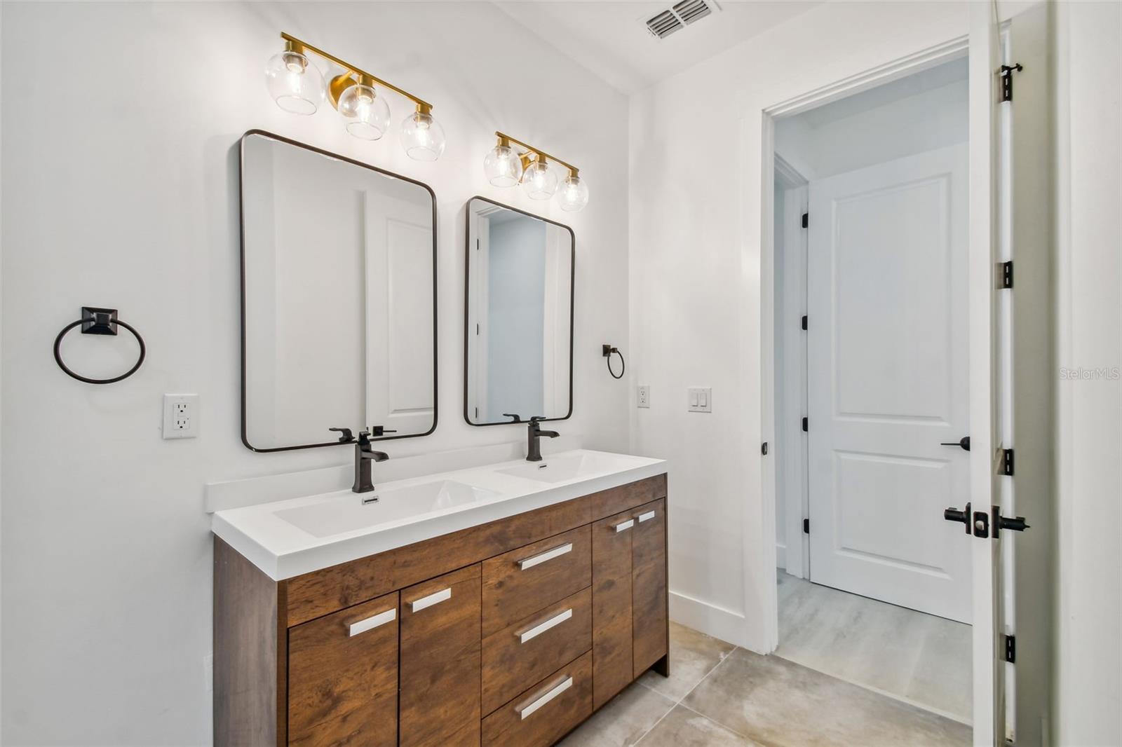 7511 S SWOOPE ST, TAMPA, FL, 33616