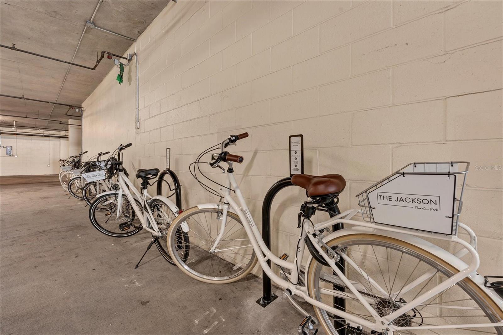 525 E JACKSON ST #404 + 409, ORLANDO, FL, 32801