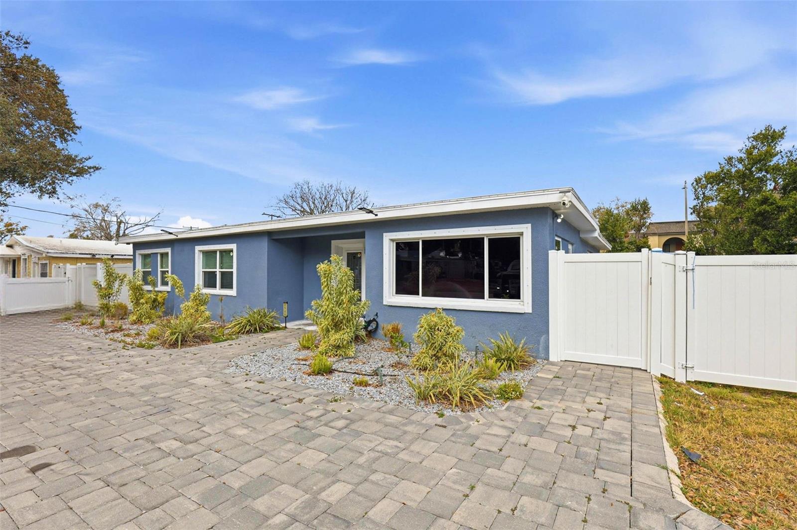 2521 W CREST AVE, TAMPA, FL, 33614