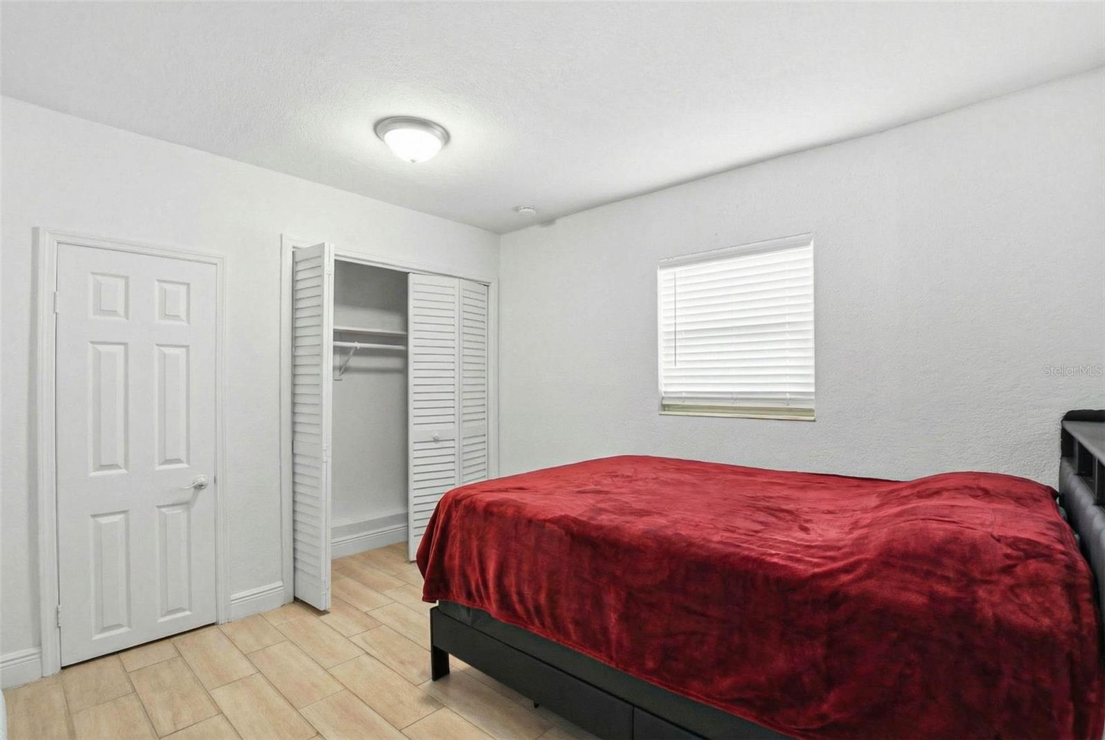 2521 W CREST AVE, TAMPA, FL, 33614