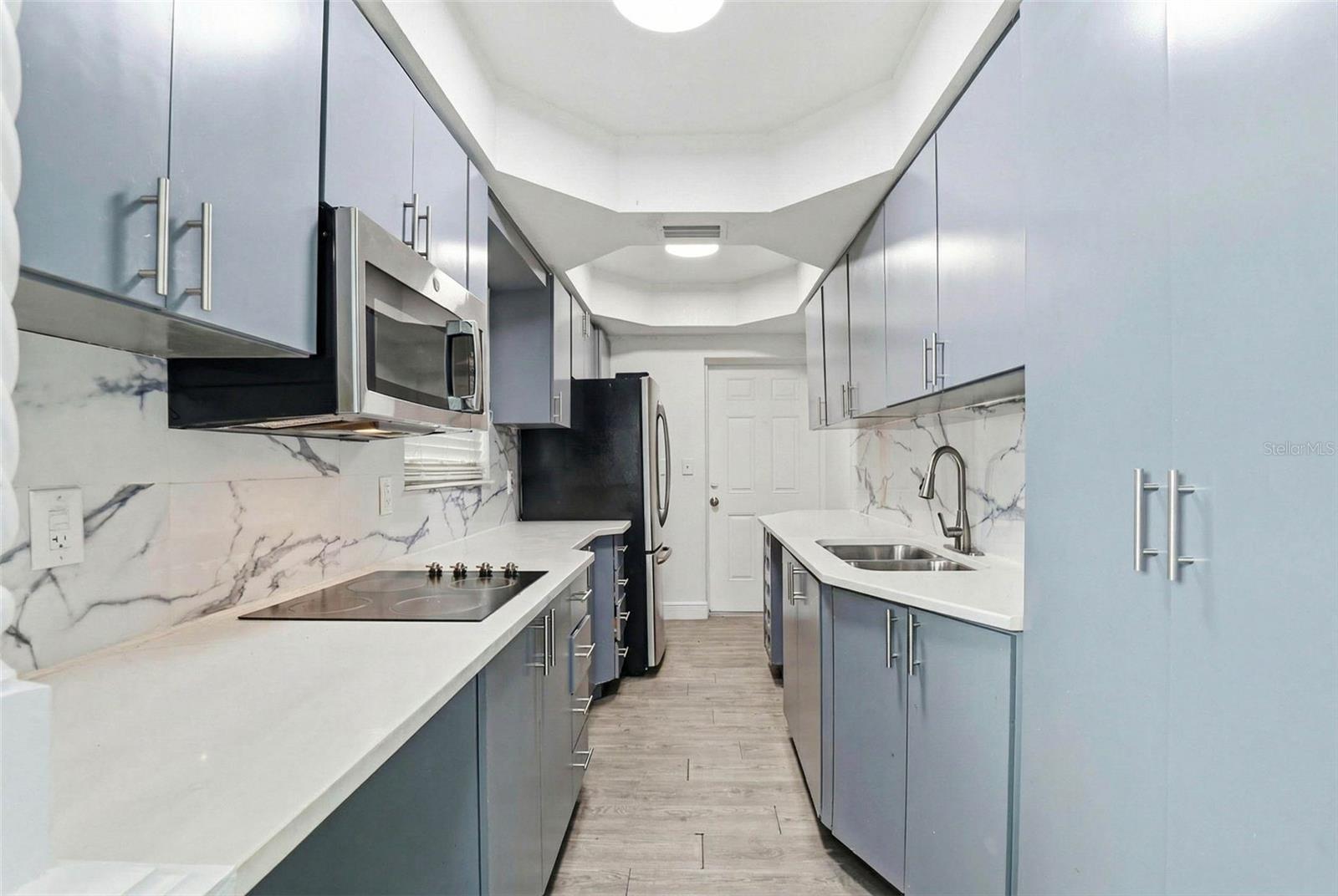 2521 W CREST AVE, TAMPA, FL, 33614