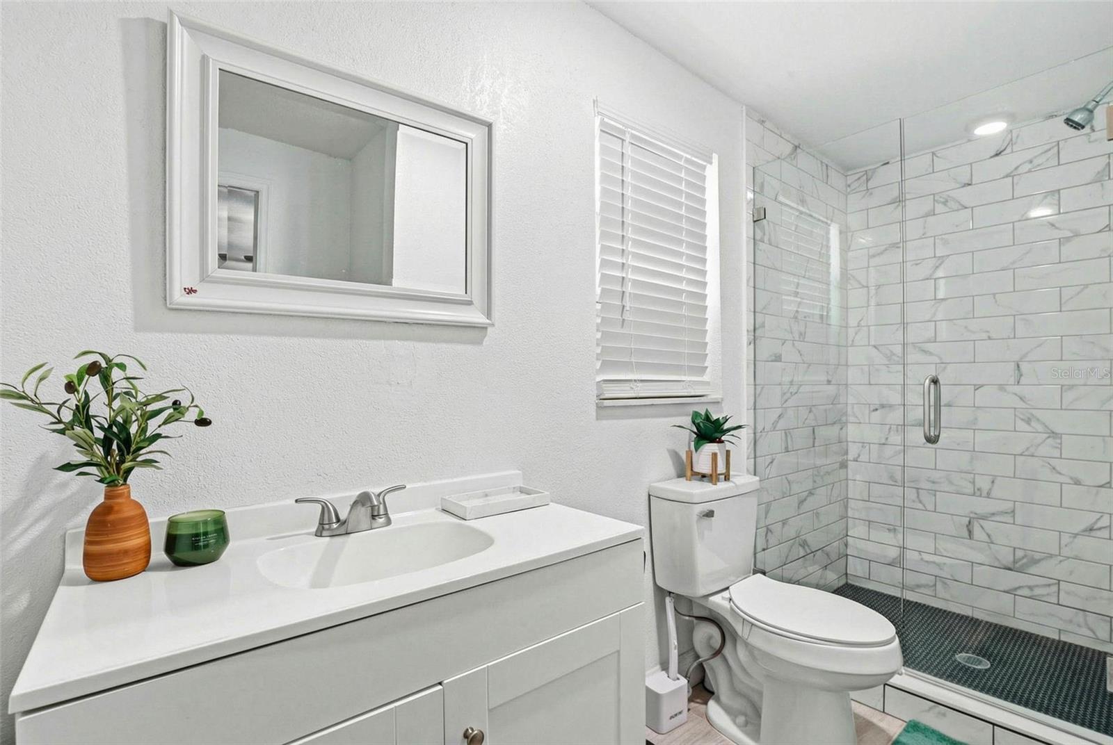 2521 W CREST AVE, TAMPA, FL, 33614