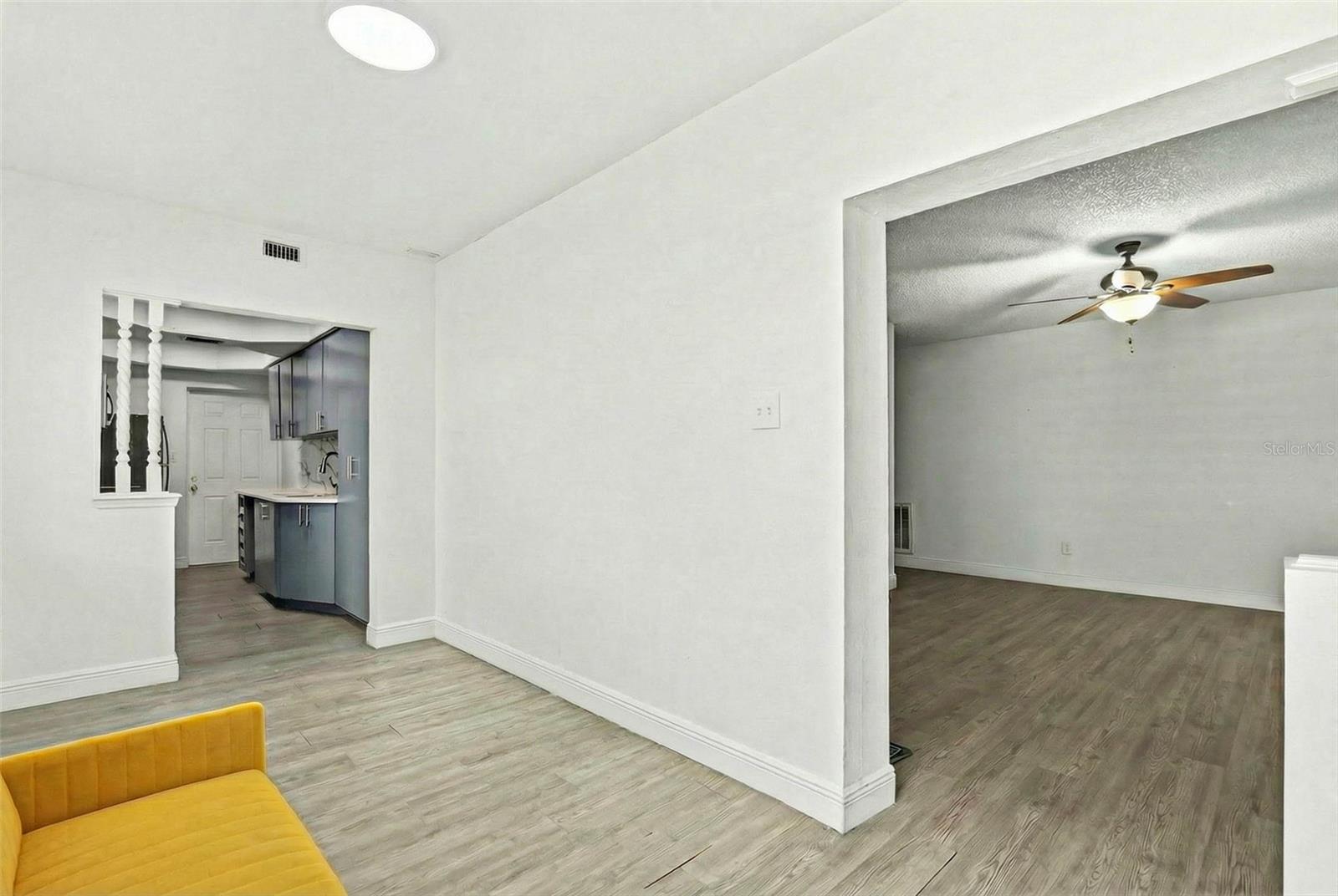 2521 W CREST AVE, TAMPA, FL, 33614