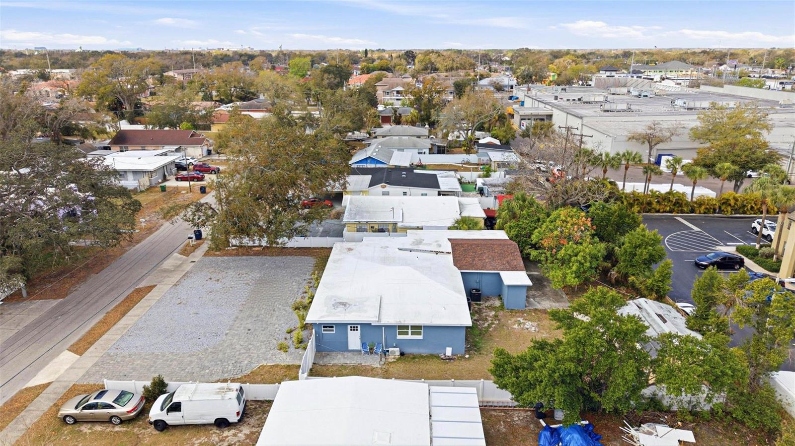 2521 W CREST AVE, TAMPA, FL, 33614