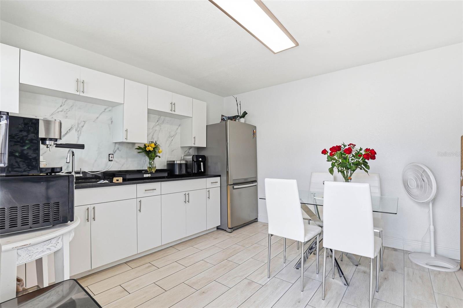 2521 W CREST AVE, TAMPA, FL, 33614