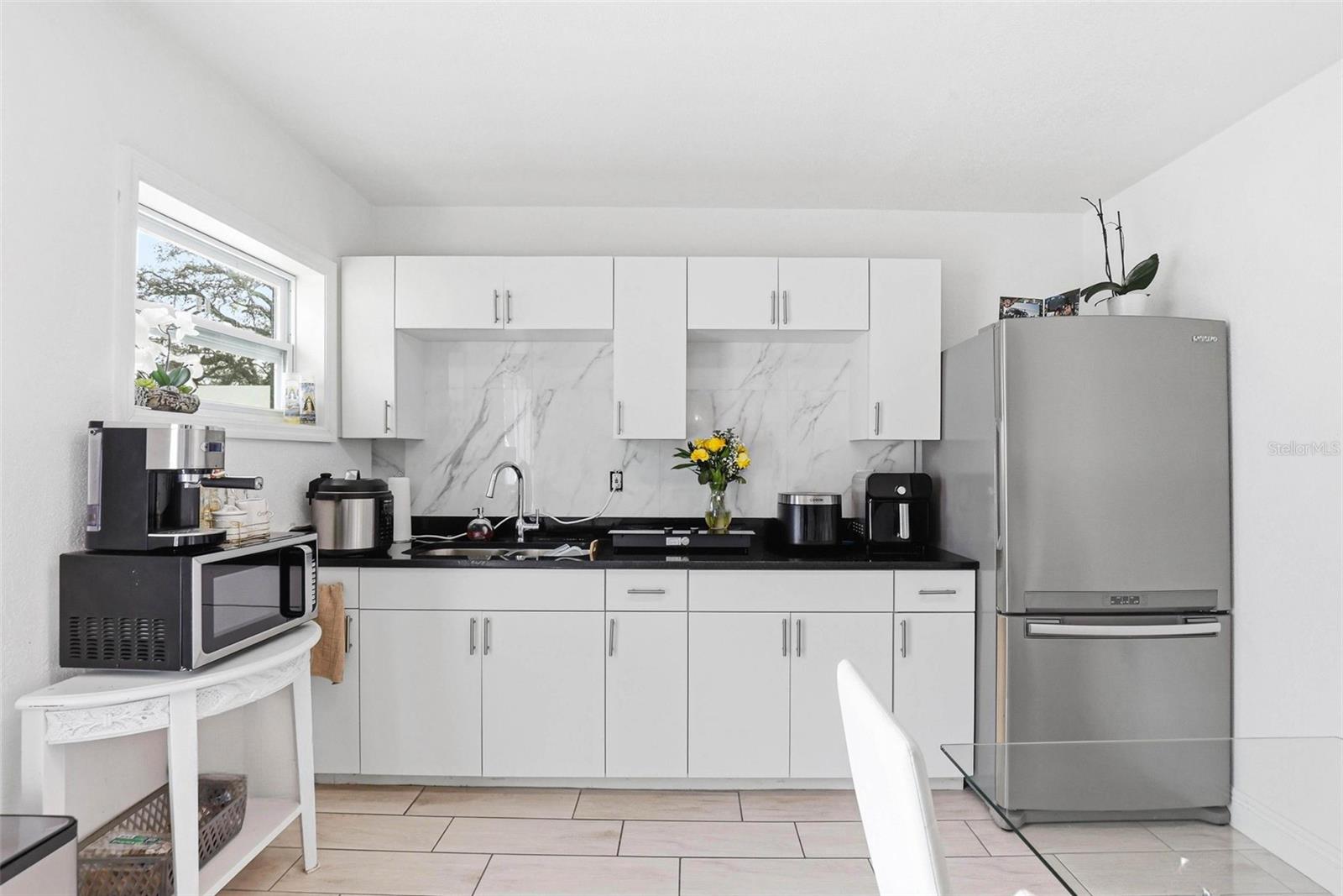 2521 W CREST AVE, TAMPA, FL, 33614